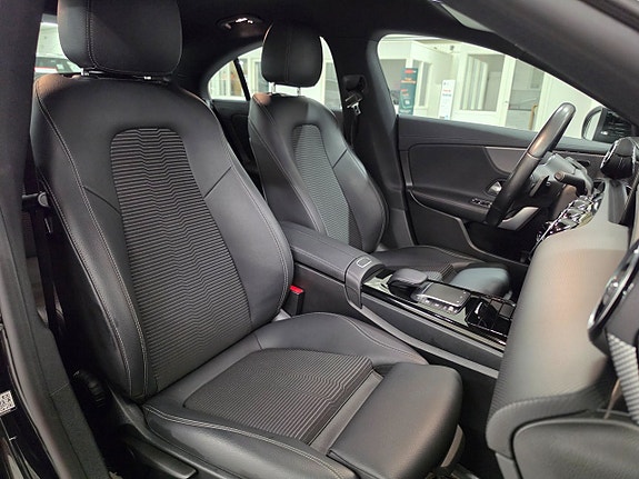 Mercedes-Benz CLA180 20 of 21