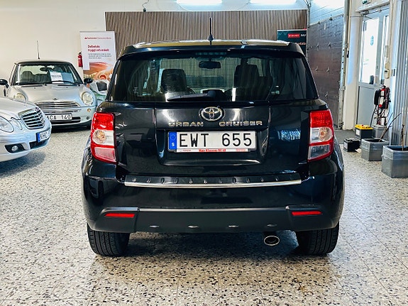 Toyota Urban Cruiser 5 of 24