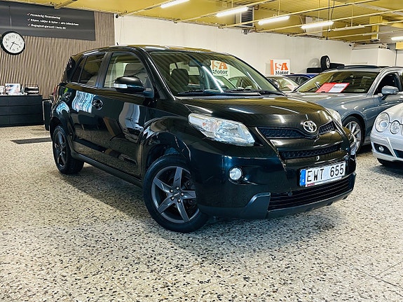 Toyota Urban Cruiser 2 of 24