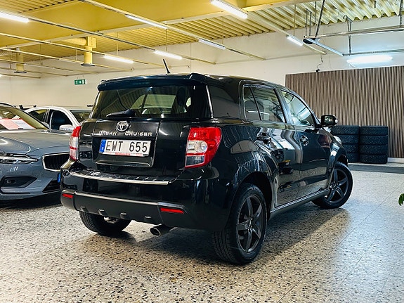 Toyota Urban Cruiser 3 of 24
