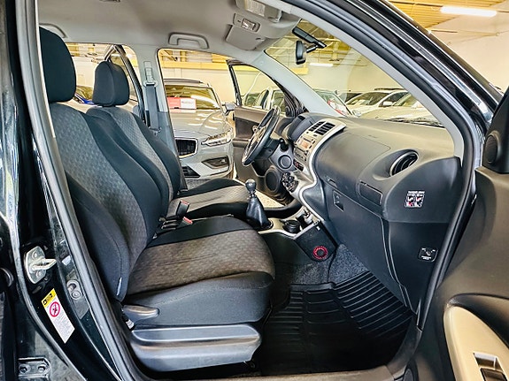 Toyota Urban Cruiser 11 of 24