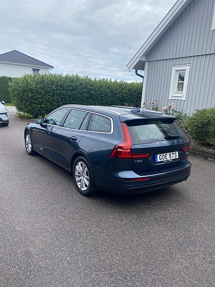 Volvo V60 4 of 13