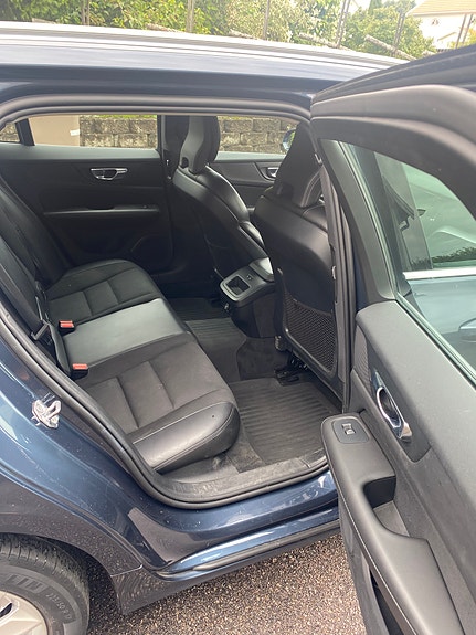 Volvo V60 7 of 13