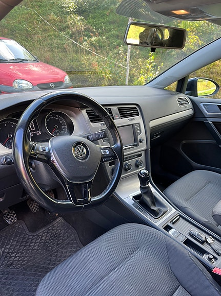 Volkswagen Golf VII 4 of 4