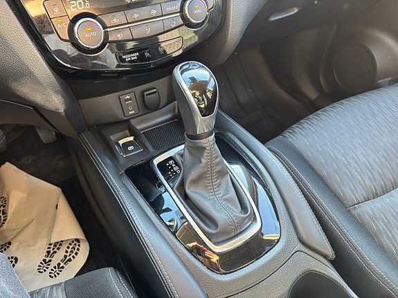 Nissan X-Trail 14 of 27