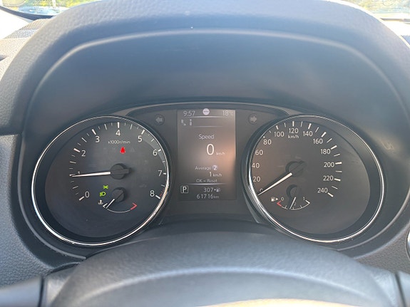 Nissan X-Trail 12 of 27