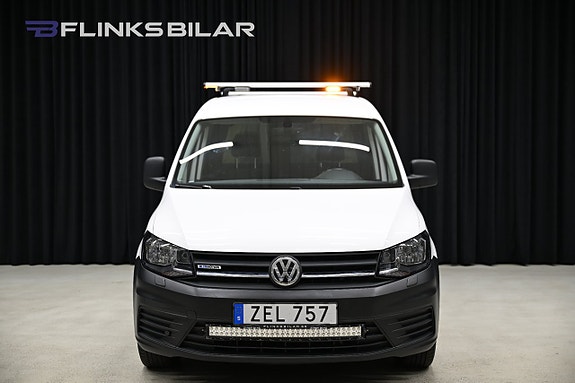Volkswagen Caddy Maxi 12 of 29