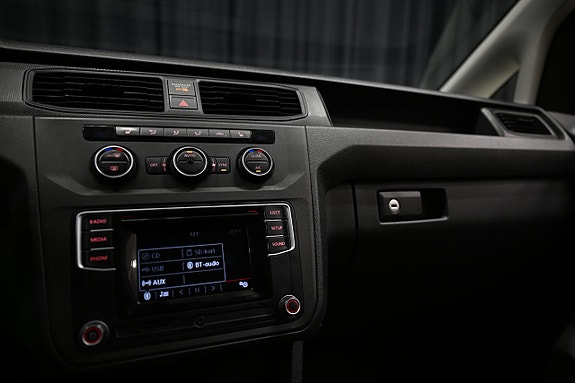 Volkswagen Caddy Maxi 25 of 29