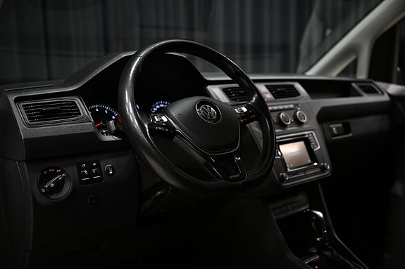 Volkswagen Caddy Maxi 17 of 29