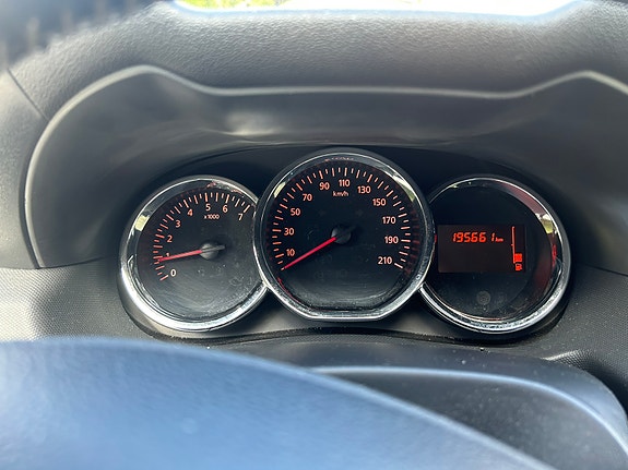 Dacia Duster 6 of 10