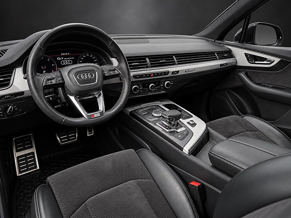 Audi Q7 8 of 24