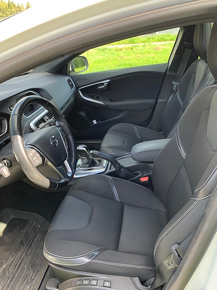 Volvo V40 5 of 7