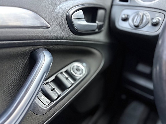 Ford S-MAX 20 of 21
