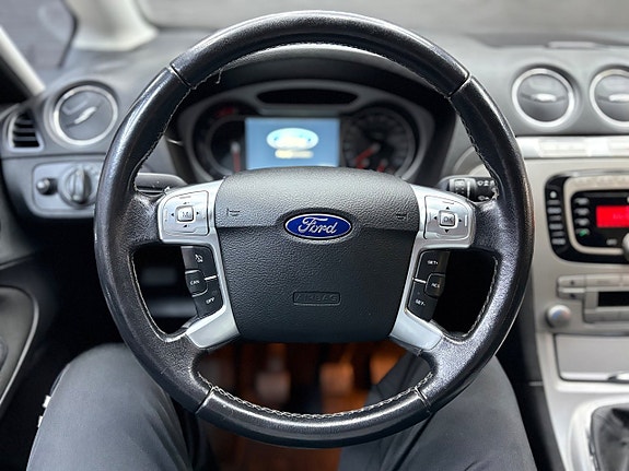 Ford S-MAX 15 of 21