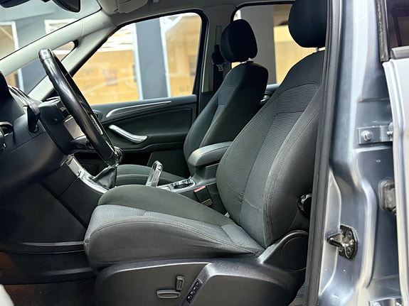 Ford S-MAX 10 of 21