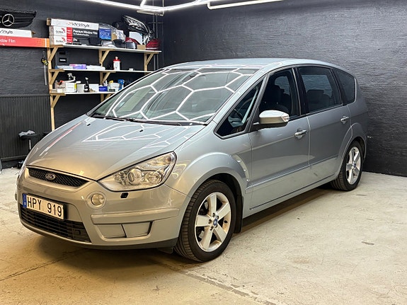 Ford S-MAX 5 of 21