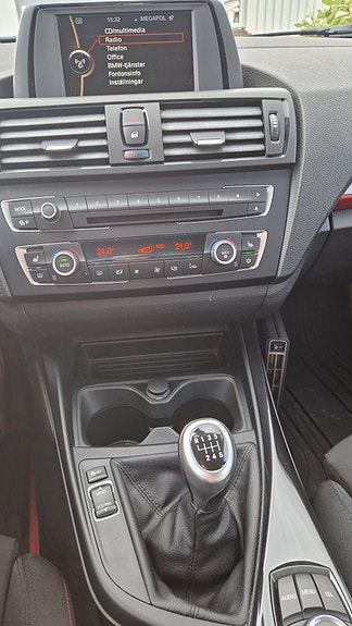 BMW 116i 7 of 12