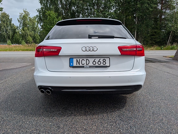 Audi A6 4 of 9