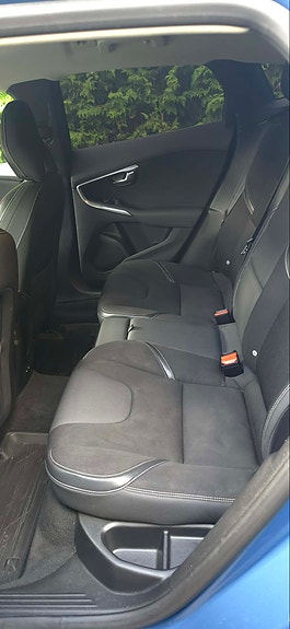 Volvo V40 9 of 13