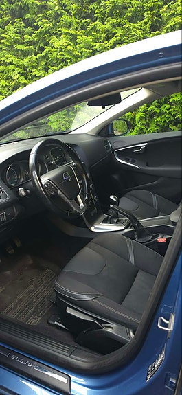 Volvo V40 7 of 13