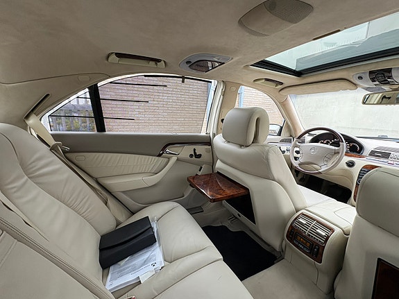 Mercedes-Benz S600 8 of 10