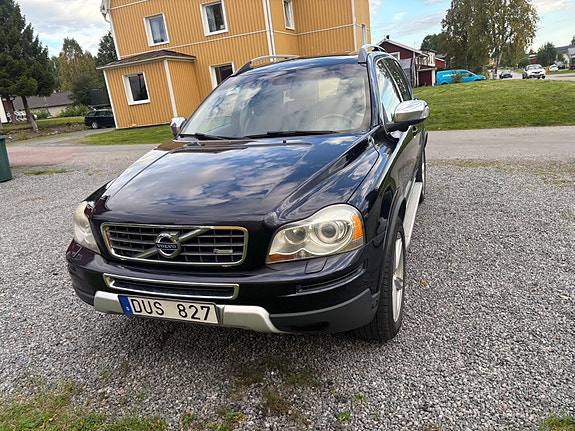 Volvo XC90 7 of 8