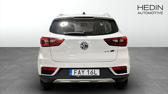 MG ZS EV 7 of 13