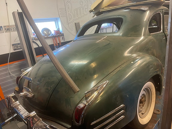 Cadillac Series 62 4 of 6