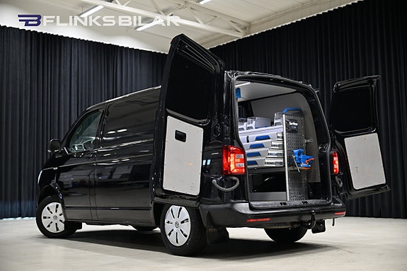Volkswagen Transporter 7 of 30