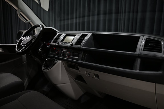 Volkswagen Transporter 23 of 30