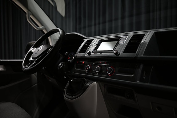 Volkswagen Transporter 30 of 30
