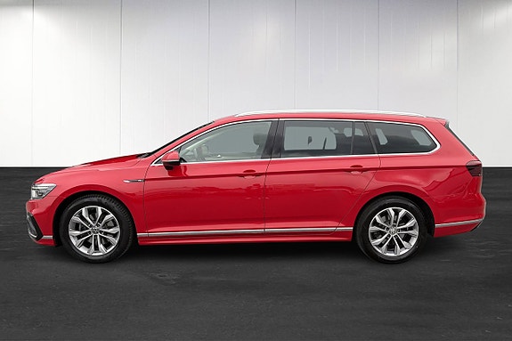 Volkswagen Passat 2 of 25