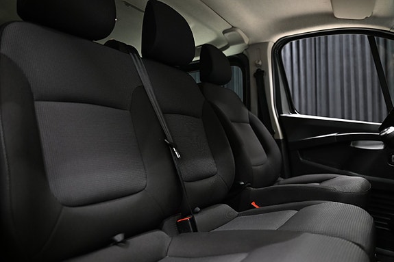 Renault Trafic 9 of 24