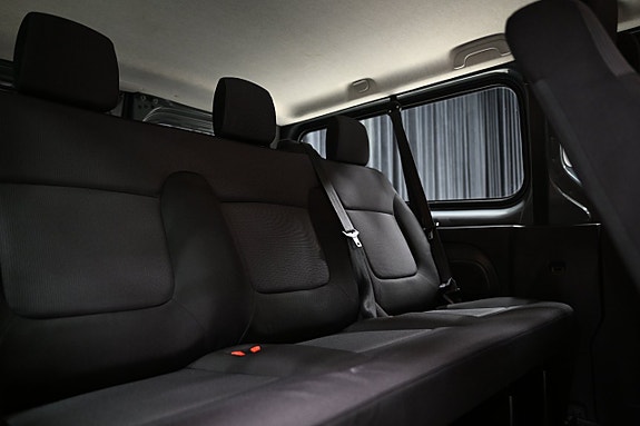Renault Trafic 10 of 24
