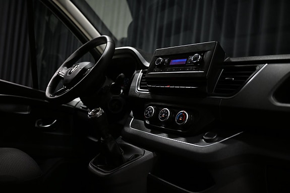 Renault Trafic 23 of 24