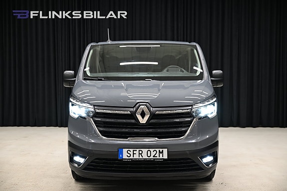 Renault Trafic 13 of 24