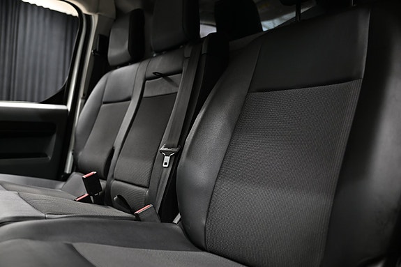 Opel Vivaro 18 of 30