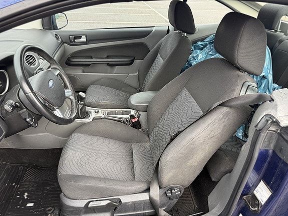 Ford Focus CC 6 of 11