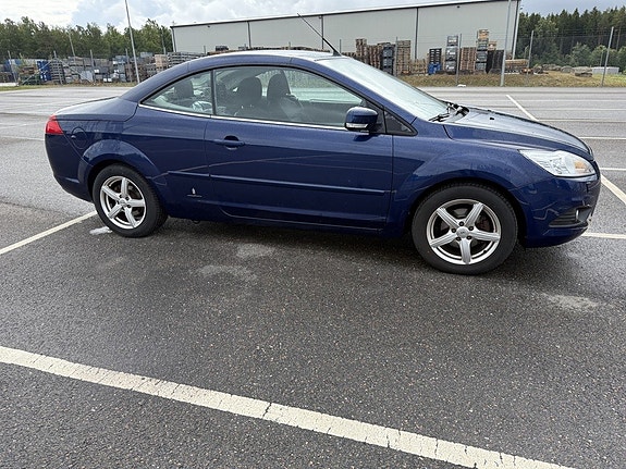 Ford Focus CC 3 of 11