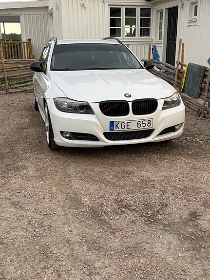 BMW 320d 3 of 5