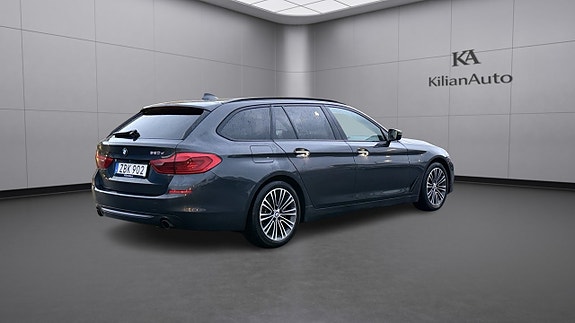 BMW 520d 3 of 24
