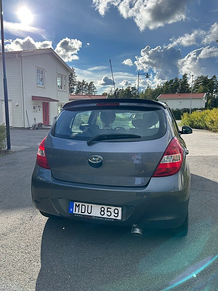 Hyundai i20 6 of 10