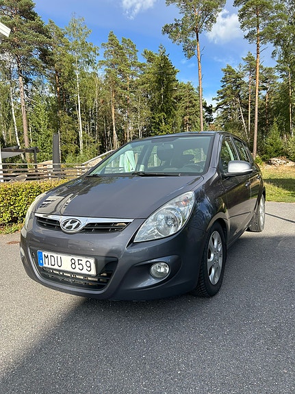 Hyundai i20 8 of 10