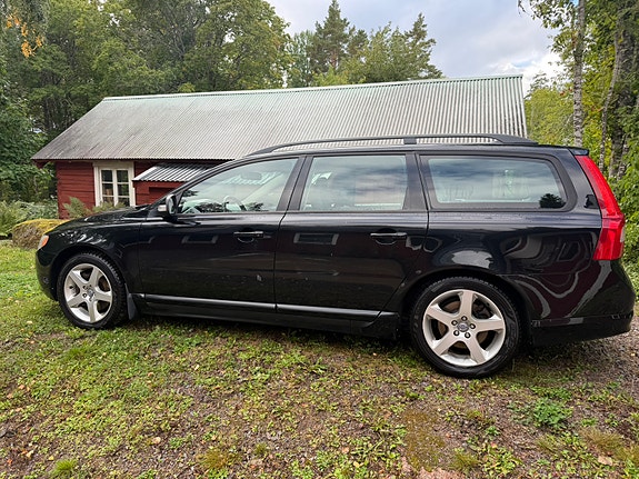 Volvo V70 5 of 11