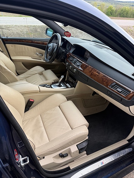 BMW 525i 7 of 9