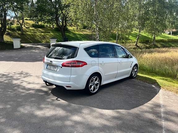 Ford S-MAX 2 of 9