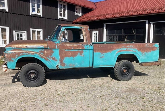 Ford F-100 5 of 22
