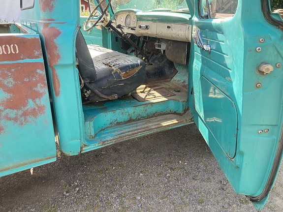 Ford F-100 11 of 22