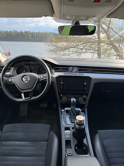 Volkswagen Passat 5 of 8