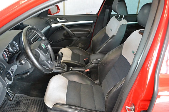 Skoda Octavia 9 of 14